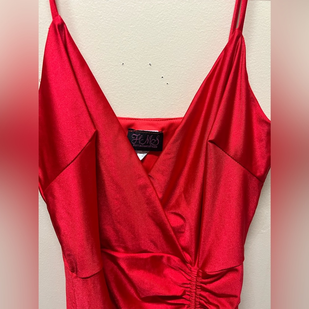 Dress - Picture 5 of 5